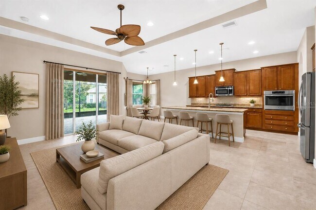 Building Photo - 903 Victoria Hills Dr S