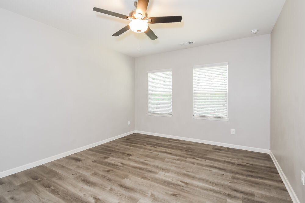 Building Photo - 13 Easy Goer Ct