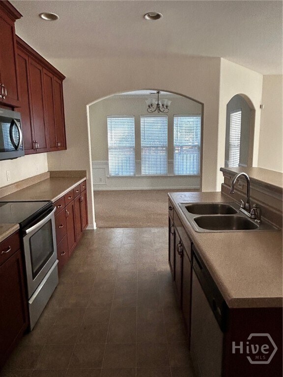 Building Photo - 156 Chapel Lake S