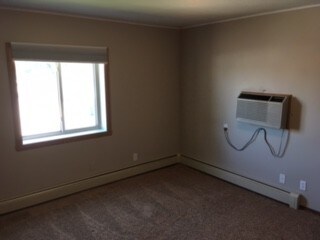 Building Photo - 1206 14th Ave S