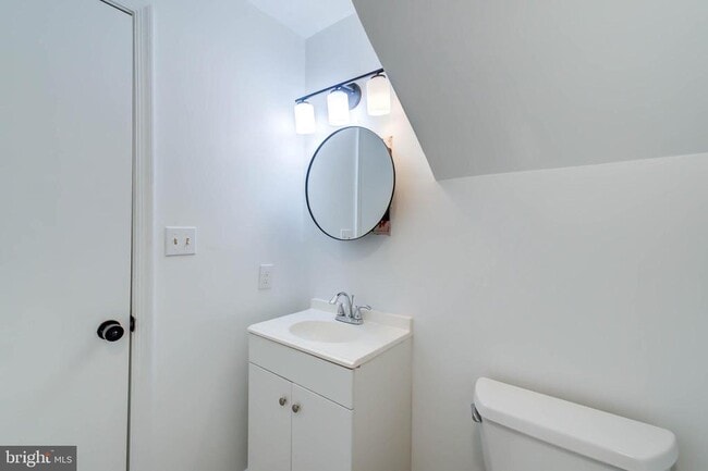 Building Photo - 75 P St NW