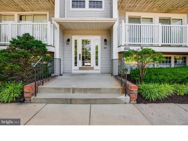 Building Photo - 502 Philmont Dr