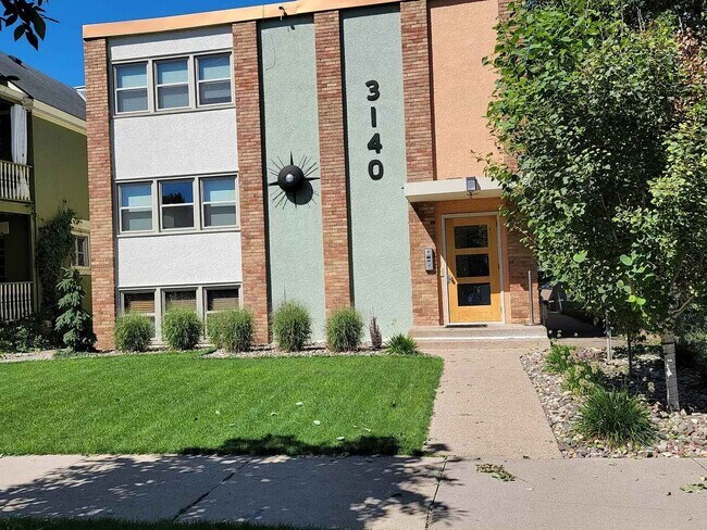 Building Photo - 3140 Pleasant Ave S