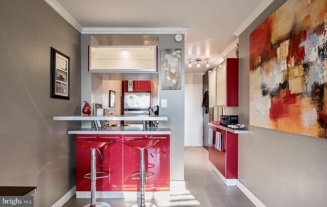 Building Photo - 801 N Pitt St