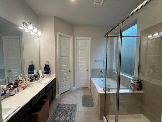 Building Photo - 326 Summer Landing Ct
