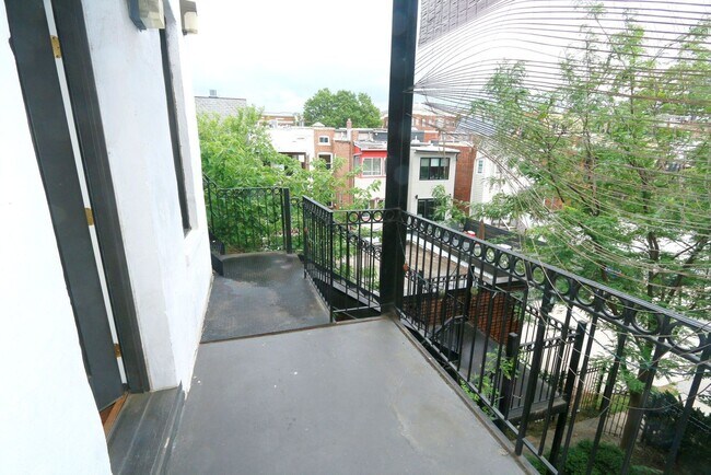 Building Photo - 1312 Euclid St NW