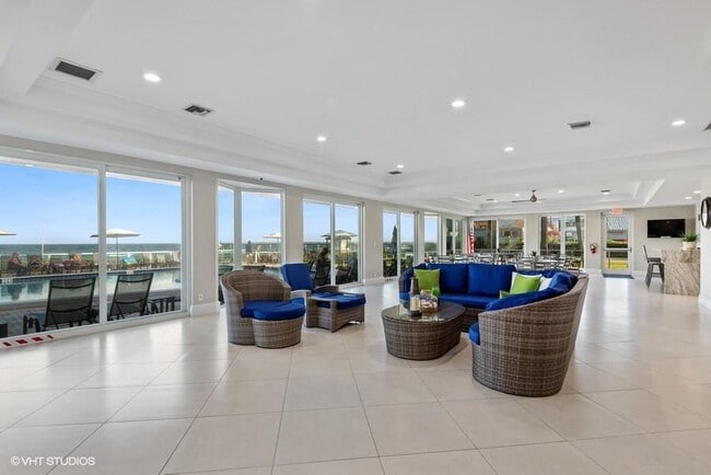 Building Photo - 333 NE 21st Ave