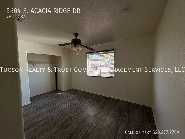 Building Photo - 5604 S Acacia Ridge Dr
