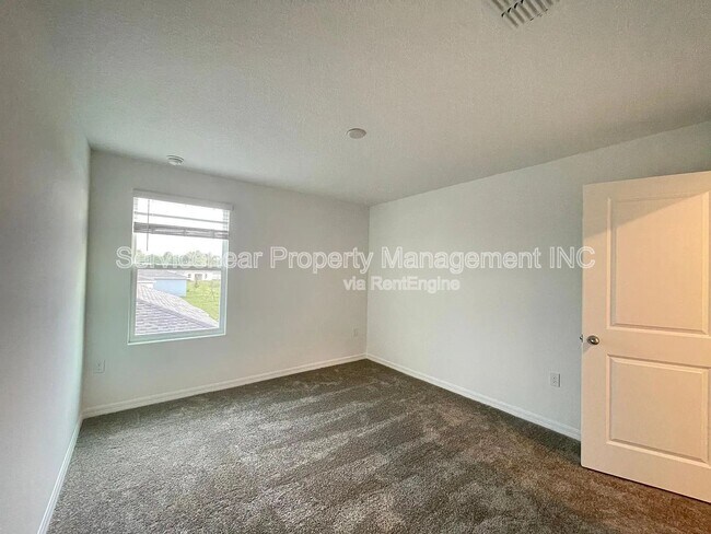 Building Photo - 3931 Willow Brk Dr