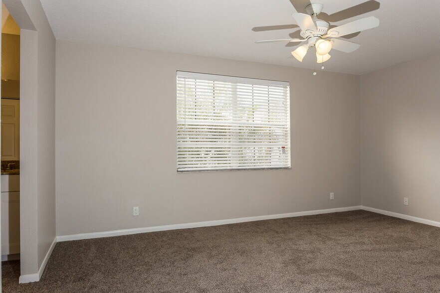 Building Photo - 1161 SW 108th Terrace