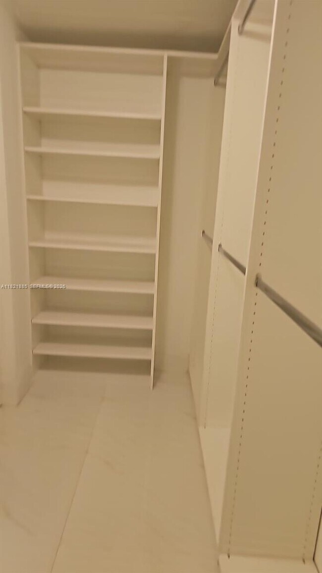 Building Photo - 16385 Biscayne Blvd