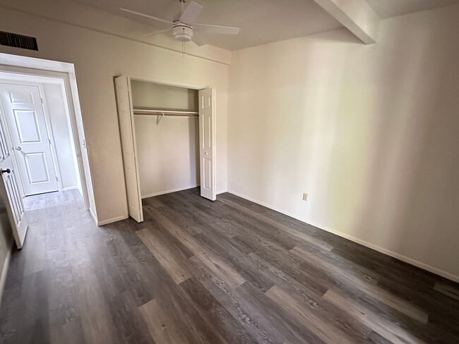 Building Photo - TOWNHOME - WILD TURKEY