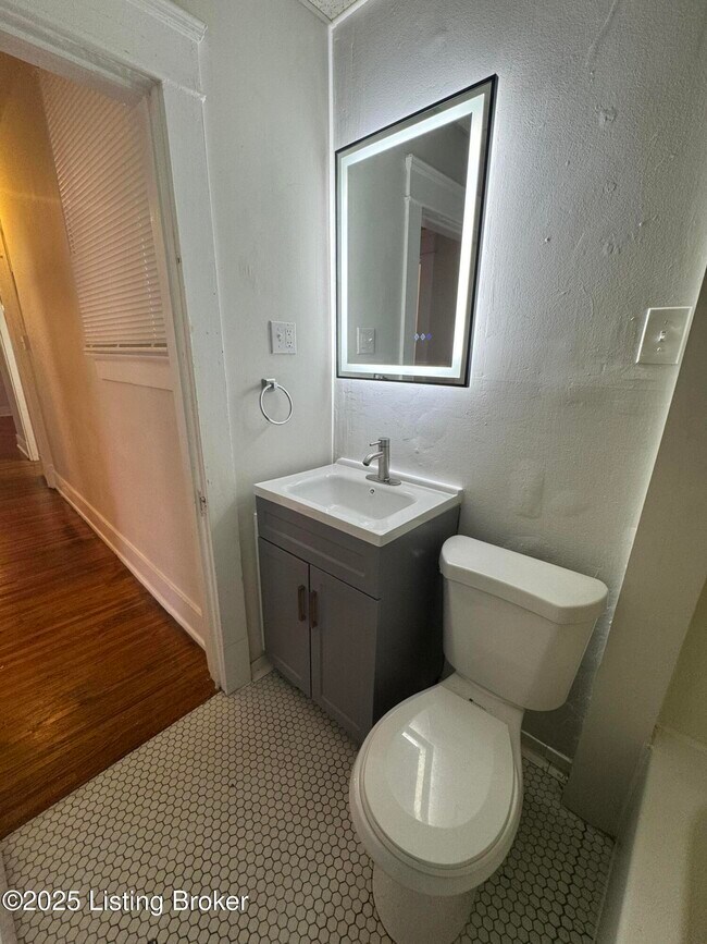 Building Photo - 844 Eastern Pkwy