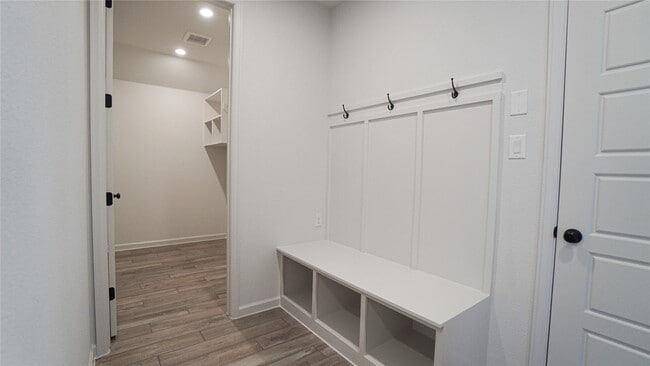 Building Photo - 4104 Hudson St