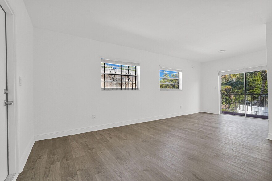 Building Photo - 8276 NE Miami Ct