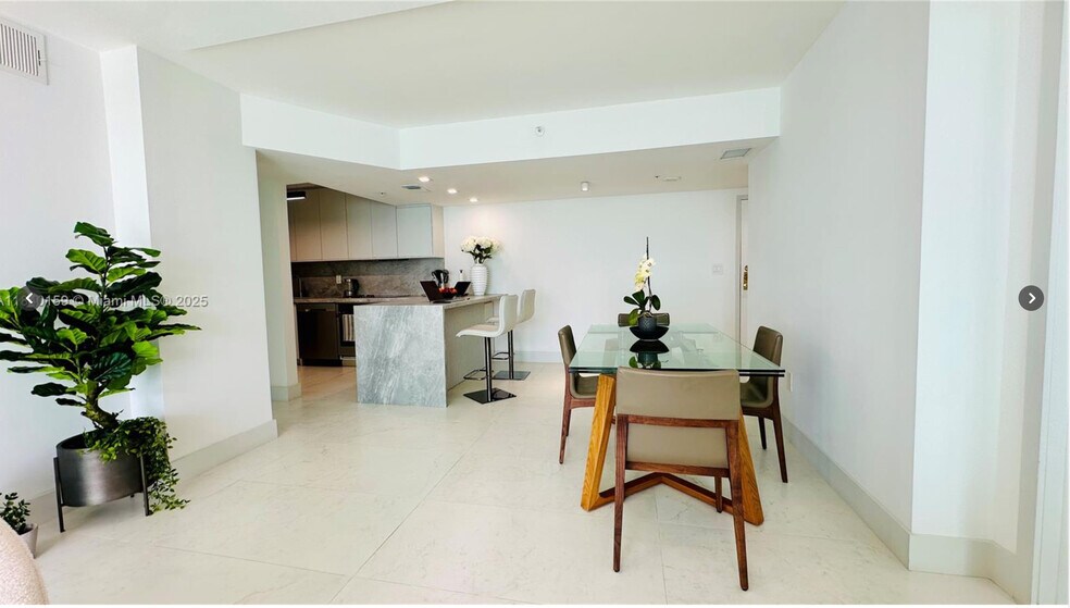 Building Photo - 800 Claughton Island Dr