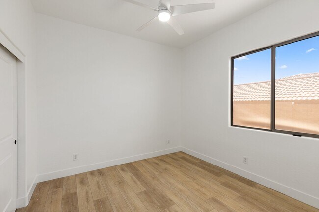 Building Photo - Amazing Home in Gold Canyon backing to Sta...