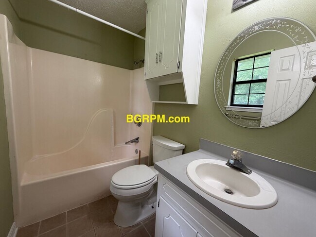 Building Photo - 3 BD. 2 BA. home in Cabot.