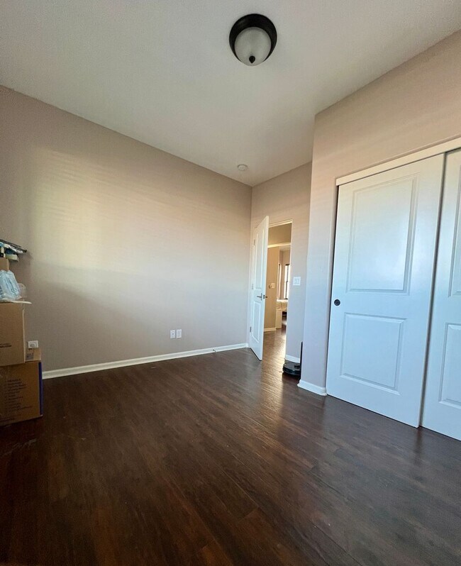 Building Photo - Charming , Single story 3 Bedroom , 2 Bath Home!