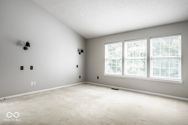 Building Photo - 7533 Prairie View Dr