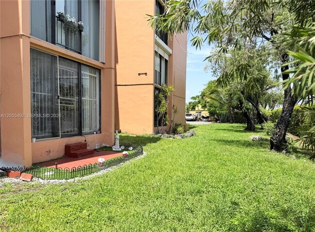 Building Photo - 9410 W Flagler St