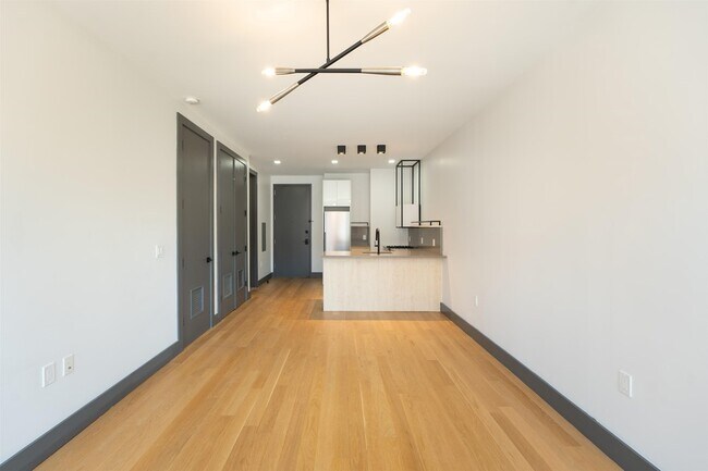 Building Photo - 424 Arlington Ave