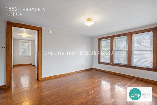 Building Photo - 1882 Terrace St