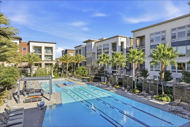 Building Photo - Beautiful 4BD/3.5BA Single-Family Home in the Dublin Boulevards Community!