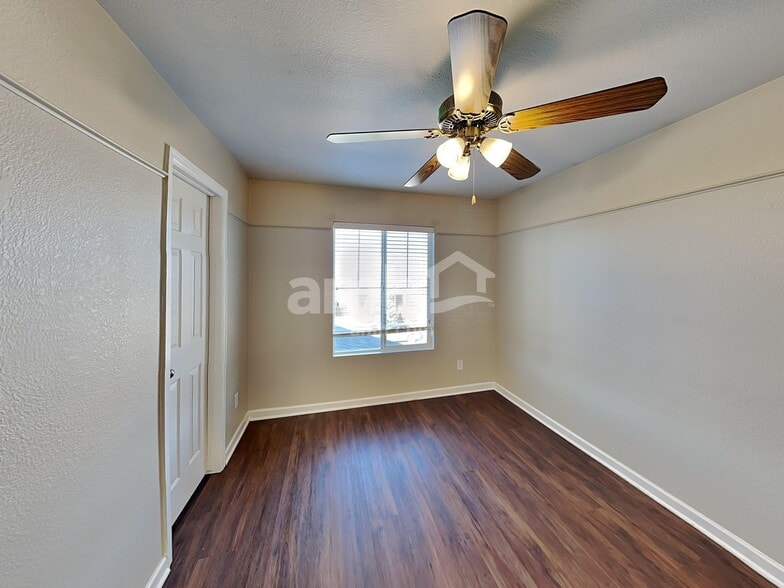 Building Photo - 22262 E Bellewood Pl