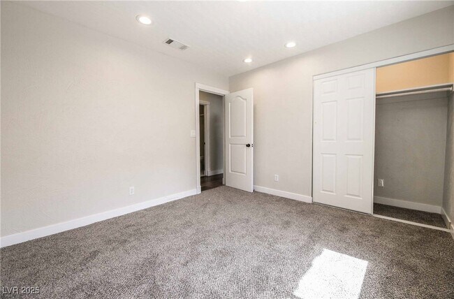 Building Photo - 2724 Eagle Springs Ct