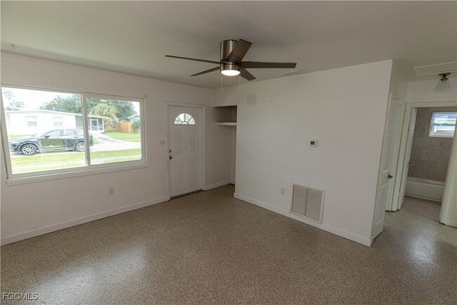 Building Photo - 21043 Bersell Ave