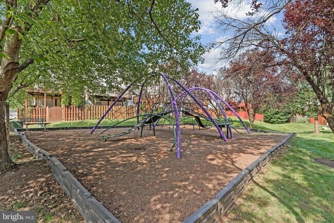 Building Photo - 45514 Baggett Terrace