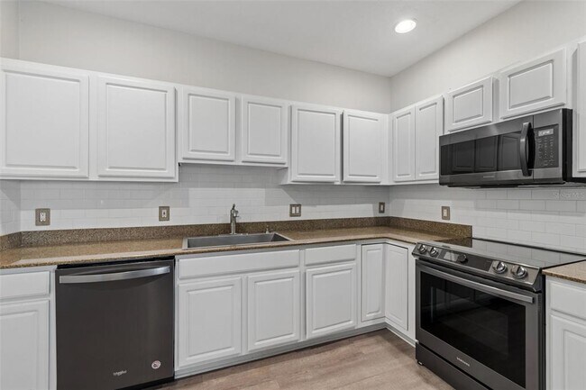 Building Photo - 3125 Santorini Ct