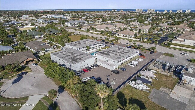 Building Photo - 1170 S Patrick Dr