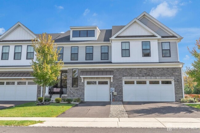Building Photo - 29 Beachwood Dr