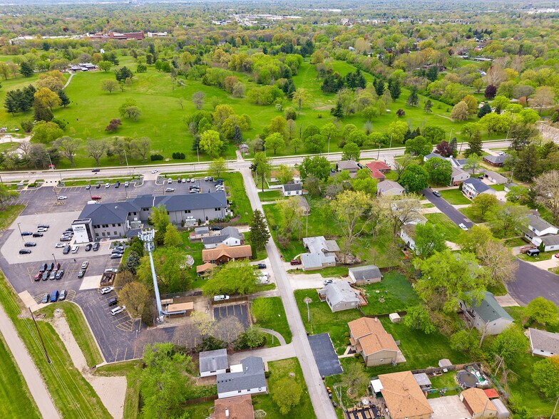Building Photo - 6207 N Northmoor Ct