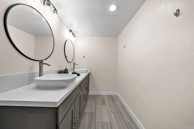 Building Photo - 209 Camino Elevado