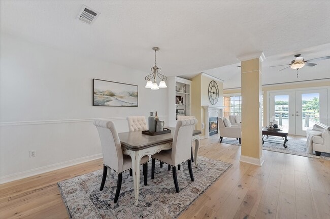 Building Photo - 225 Capetown Way