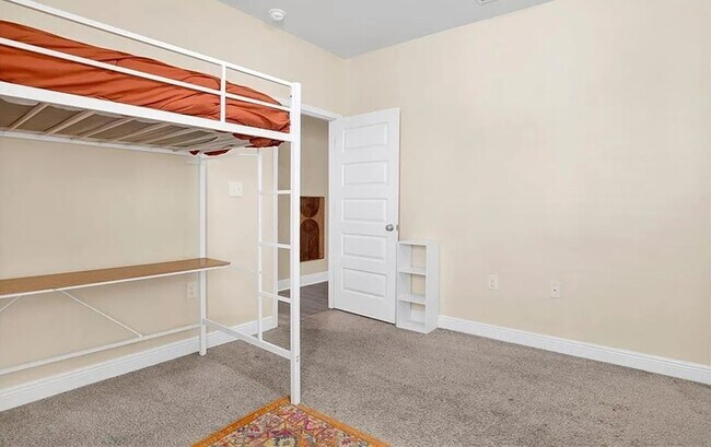 Building Photo - 24253 Alydar Lp