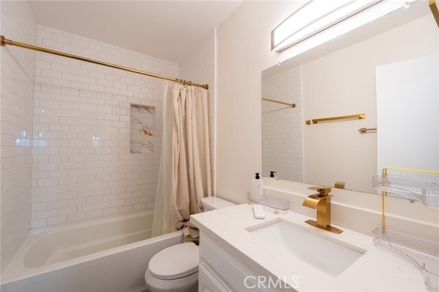 Building Photo - 7757 Vía Rosa Maria