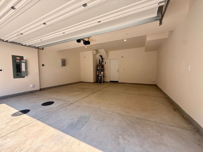 Building Photo - 4889 Merida Way