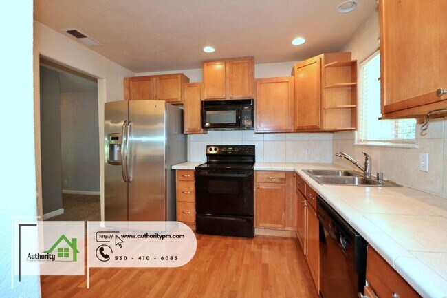 Building Photo - 3030 Dove St