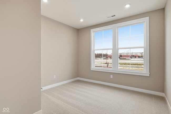 Building Photo - 420 Elite St