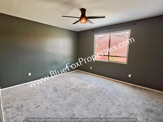 Building Photo - 7926 S Golden Bell Dr