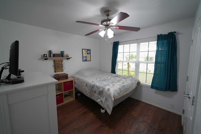 Building Photo - Immaculate Rental in Schertz! Realtor Commission: $500