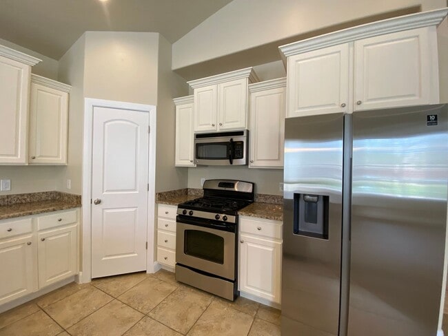 Building Photo - 3439 S Barcelona Dr