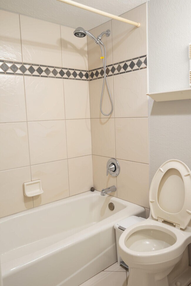 Building Photo - 9311 Orange Grove Dr