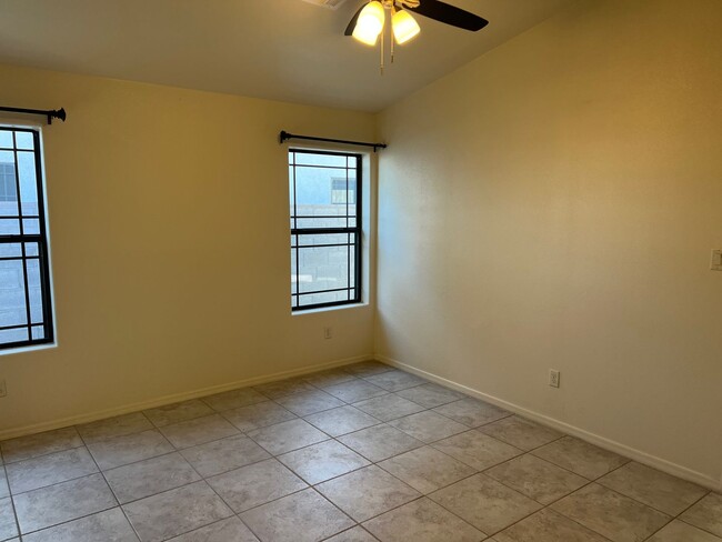 Building Photo - San Luis AZ, Three Bedroom 2 Bath Corner L...