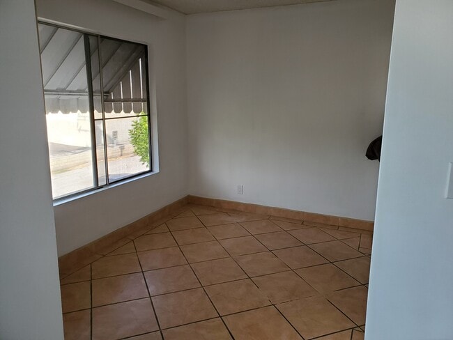 Building Photo - 1417 S Atlantic Blvd