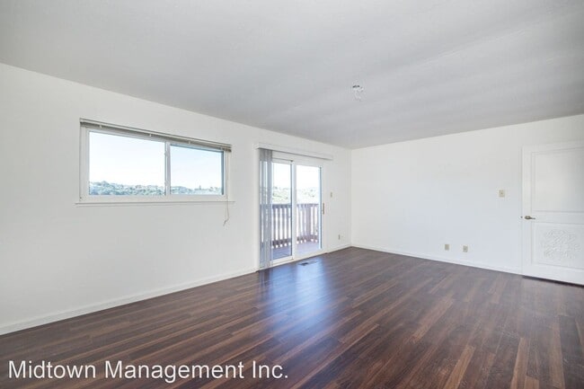 Building Photo - 4 br, 2.5 bath House - 2506 Hastings Dr